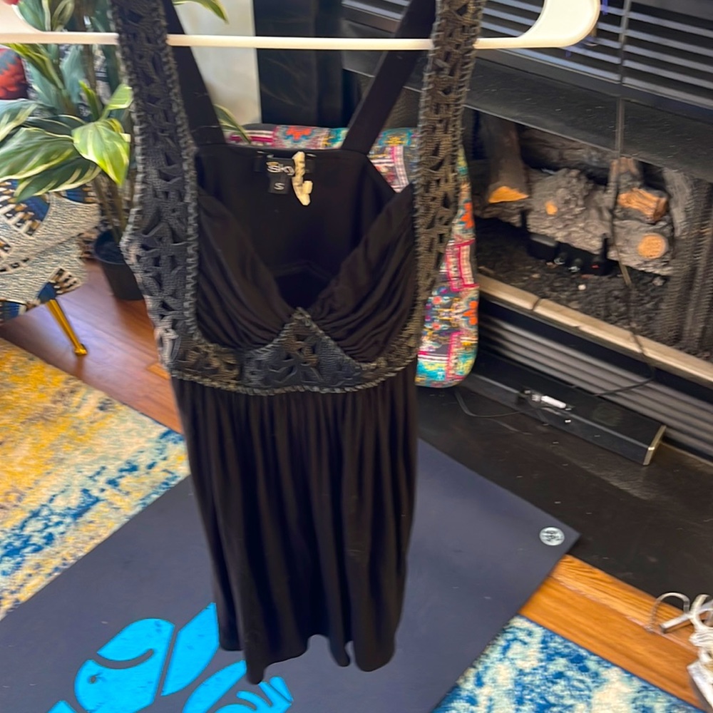 Little black dress alert